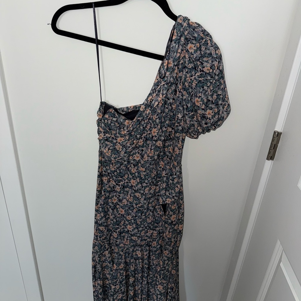 Astr One-Shoulder Floral Dress in Black and Pink